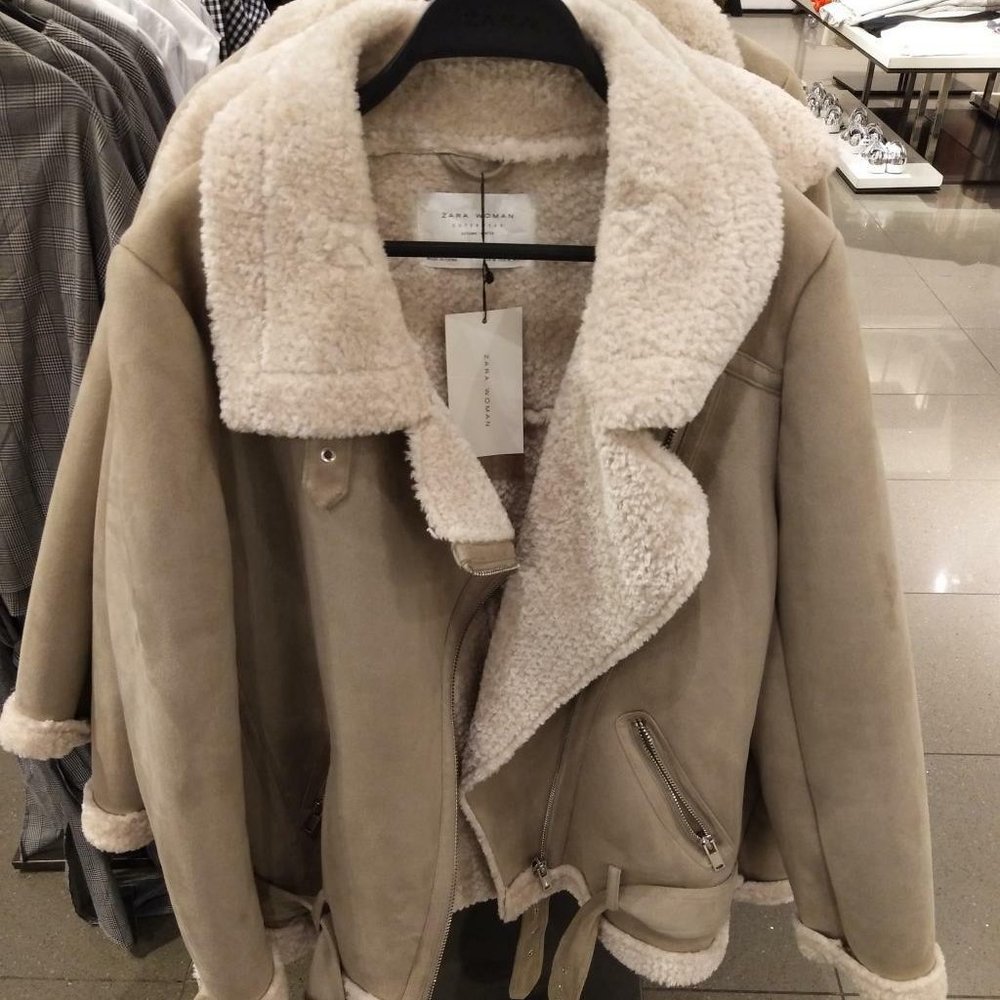 ❤️ NWT ZARA ICE FAUX FUR LEATHER BIKER JACKET - Picture 1 of 6